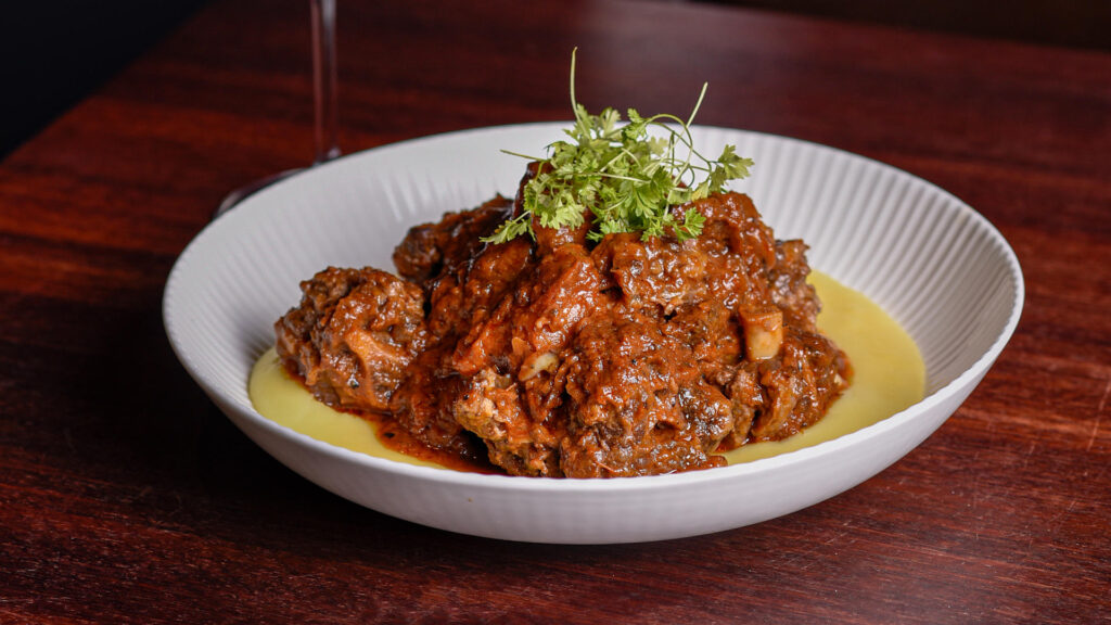 contact Meninas Grill Spanish Restaurant Perth